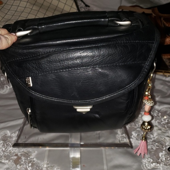 Leather camera bag converted to handbag - Picture 5 of 8